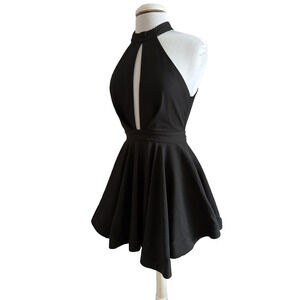 Ginger Fizz Women M Sexy Whimsigoth Cutout Plunge Halter Mini Dress Party Formal